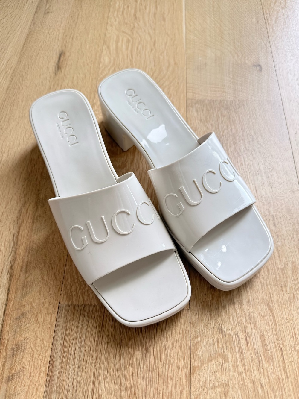 ☀️ Gucci | Rubber Platform Slide Sandals - Ivory/White - Size 41